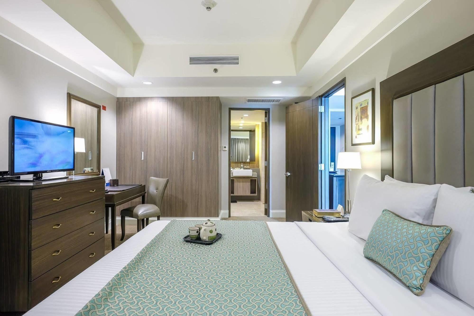 Somerset Millennium Makati Makati City Bagian luar foto